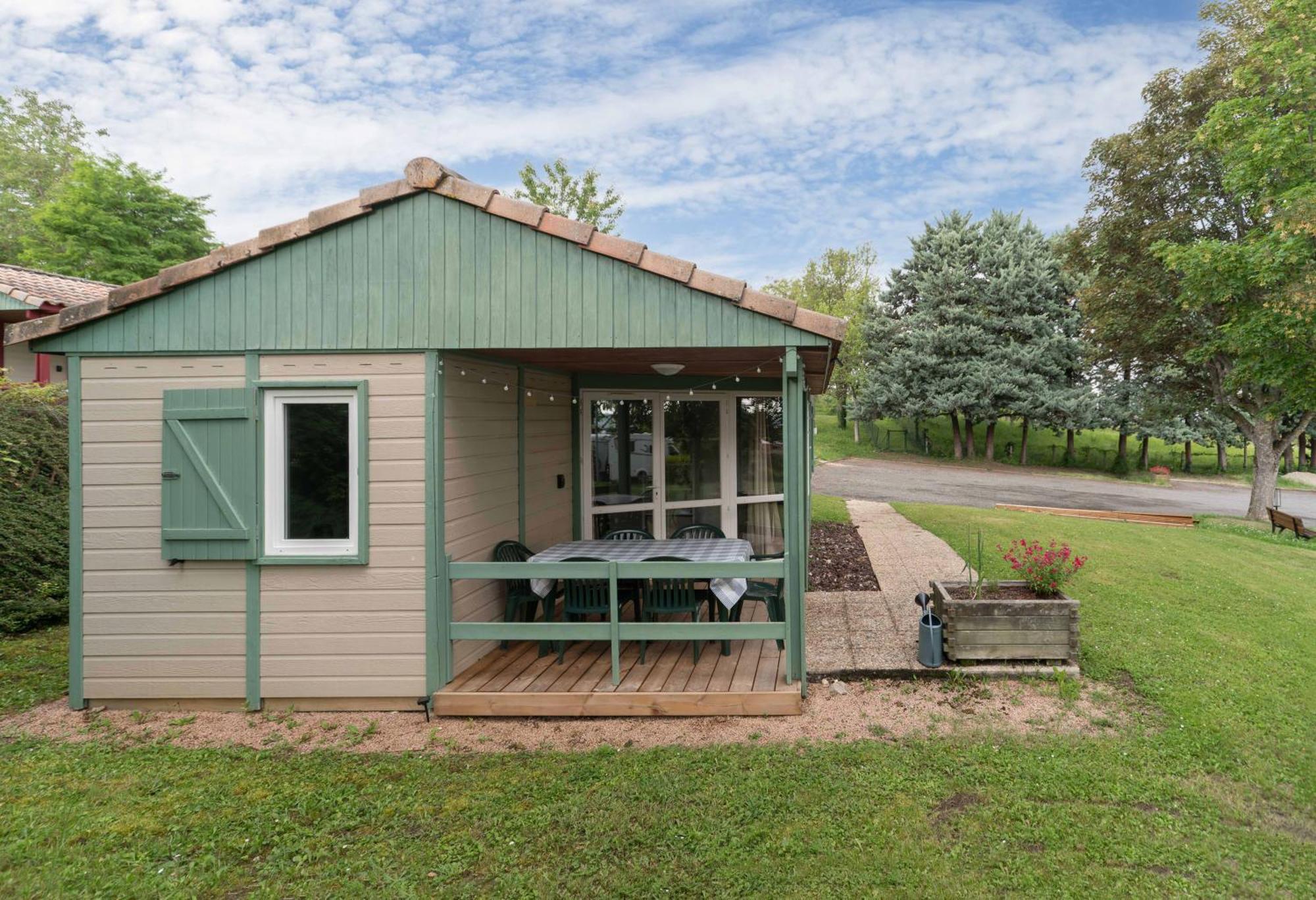 Camping Le Mont Libre - Cottage & Espace Nature - Gannat Kültér fotó