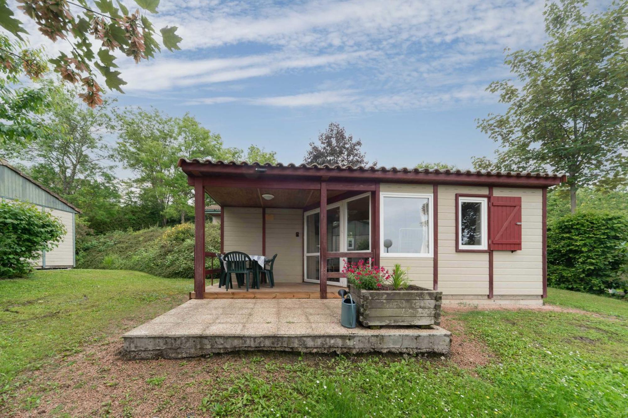 Camping Le Mont Libre - Cottage & Espace Nature - Gannat Kültér fotó