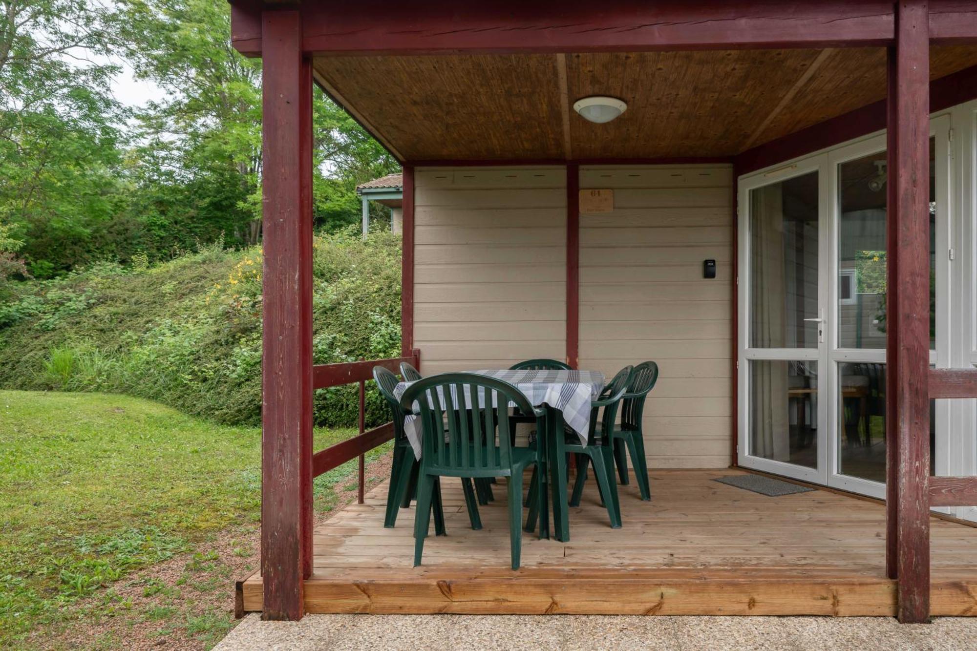 Camping Le Mont Libre - Cottage & Espace Nature - Gannat Kültér fotó