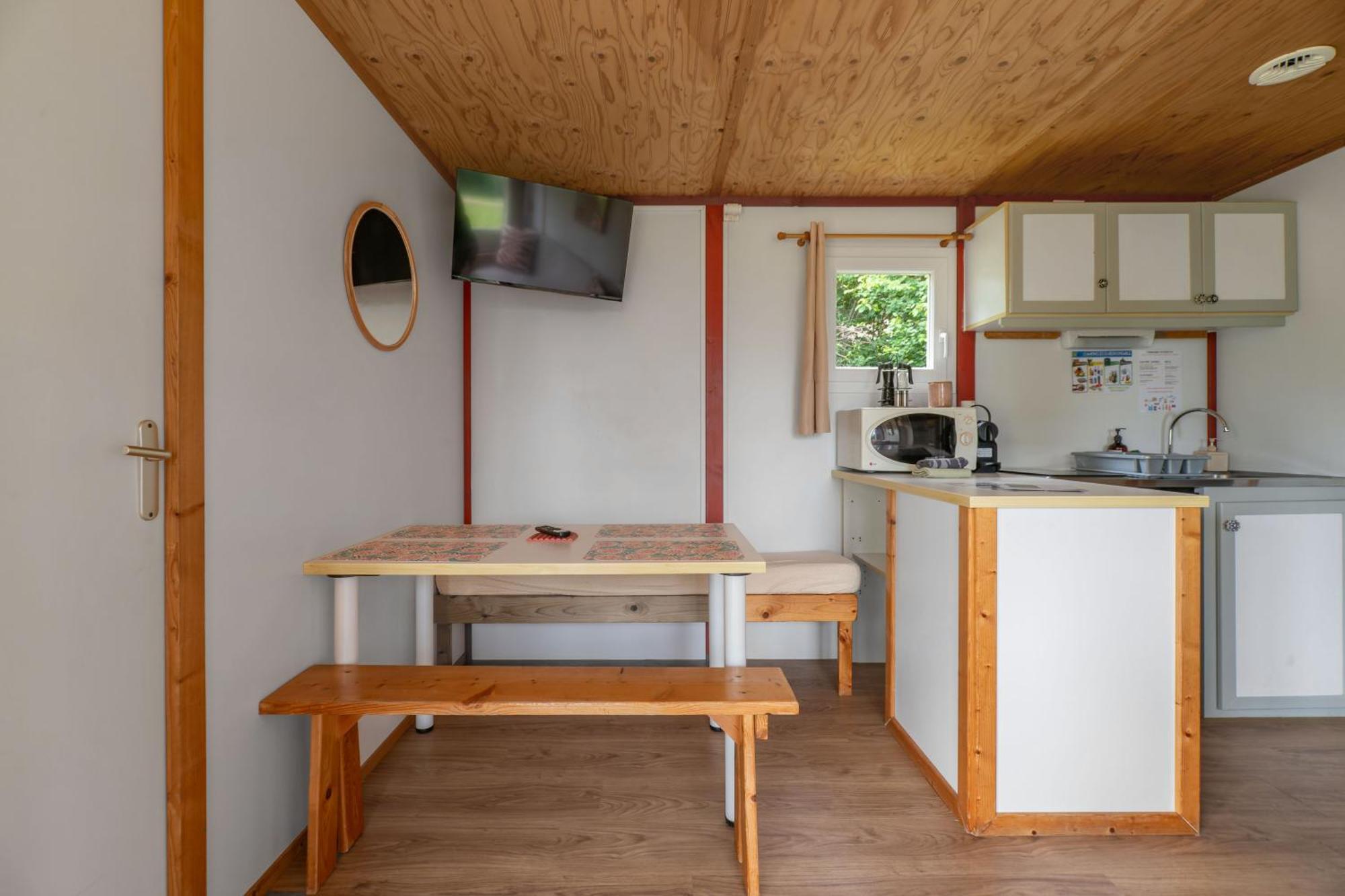 Camping Le Mont Libre - Cottage & Espace Nature - Gannat Kültér fotó