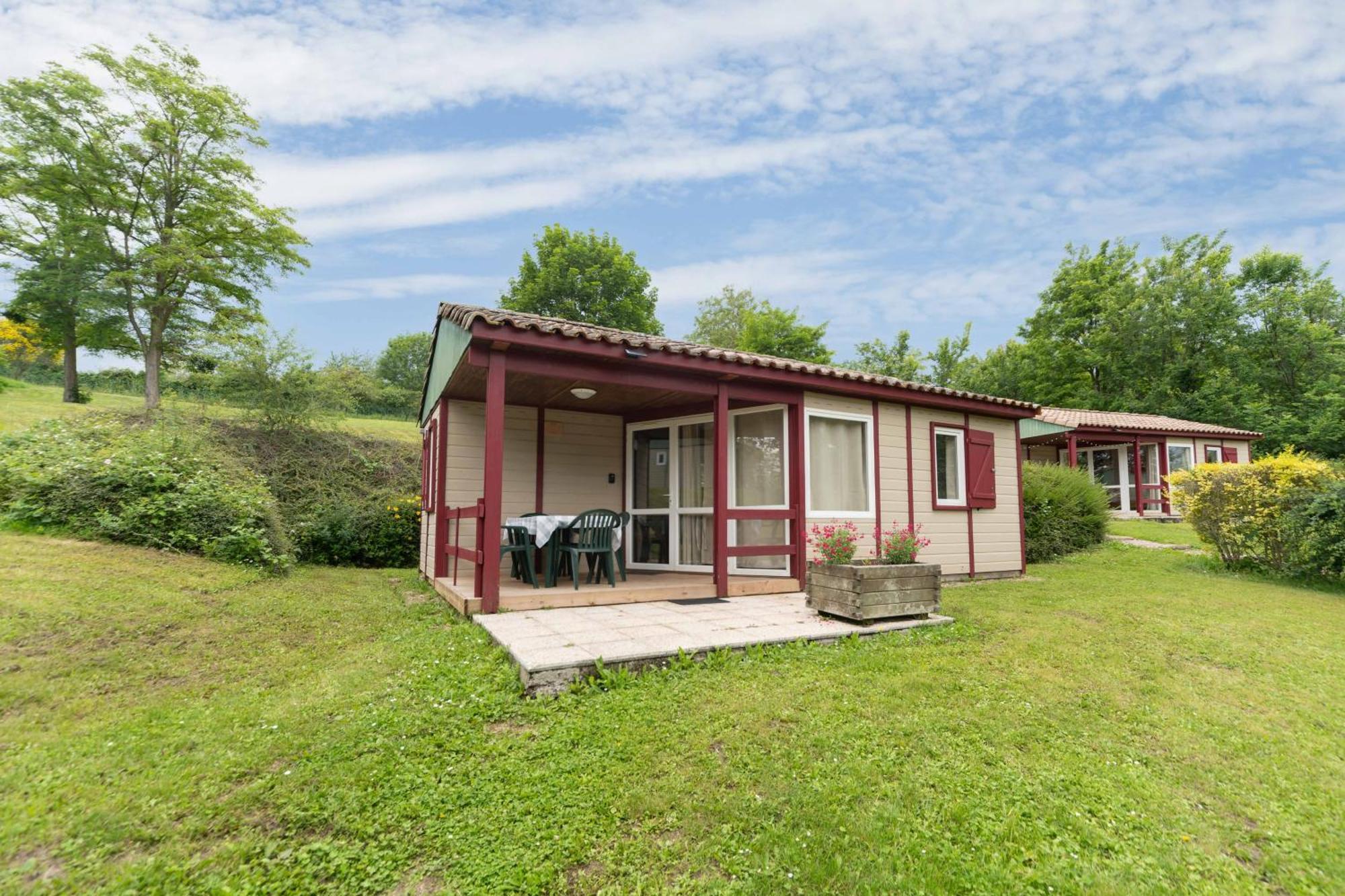 Camping Le Mont Libre - Cottage & Espace Nature - Gannat Kültér fotó