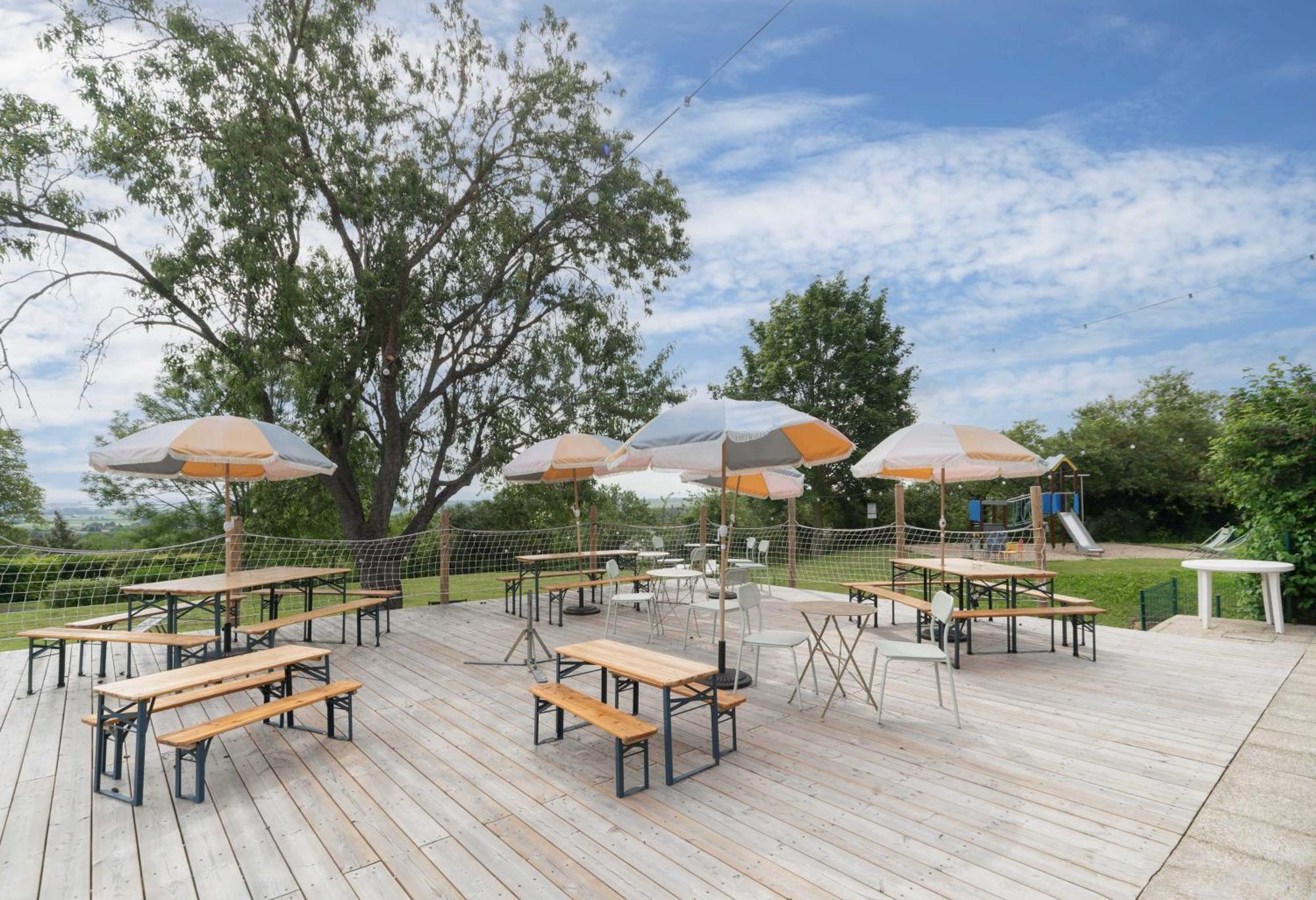 Camping Le Mont Libre - Cottage & Espace Nature - Gannat Kültér fotó