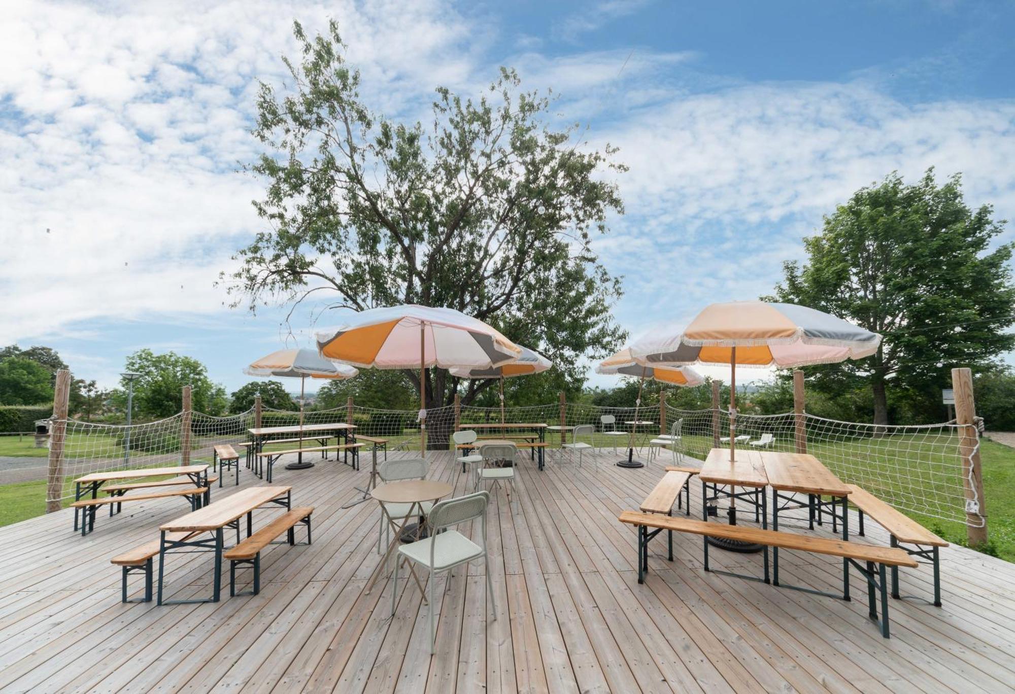 Camping Le Mont Libre - Cottage & Espace Nature - Gannat Kültér fotó